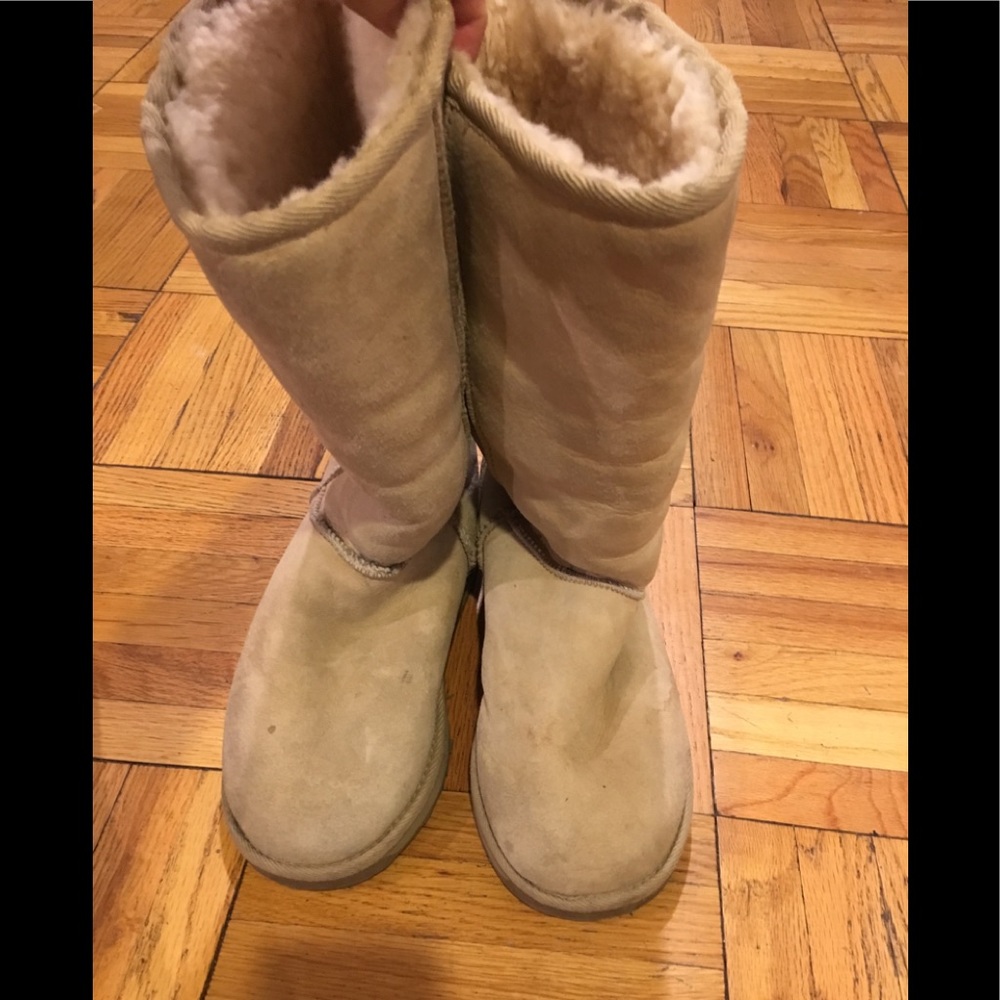 Emu boots
